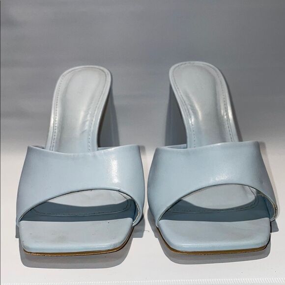 Forever 21 Blue Heeled Sandals with Modern Design - Picture 1 of 7